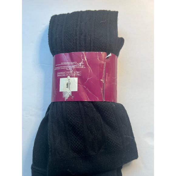 NWT SO Black Everyday Textured Capri Pull On Active Pant Legging Tights Size M/L - Picture 2 of 5